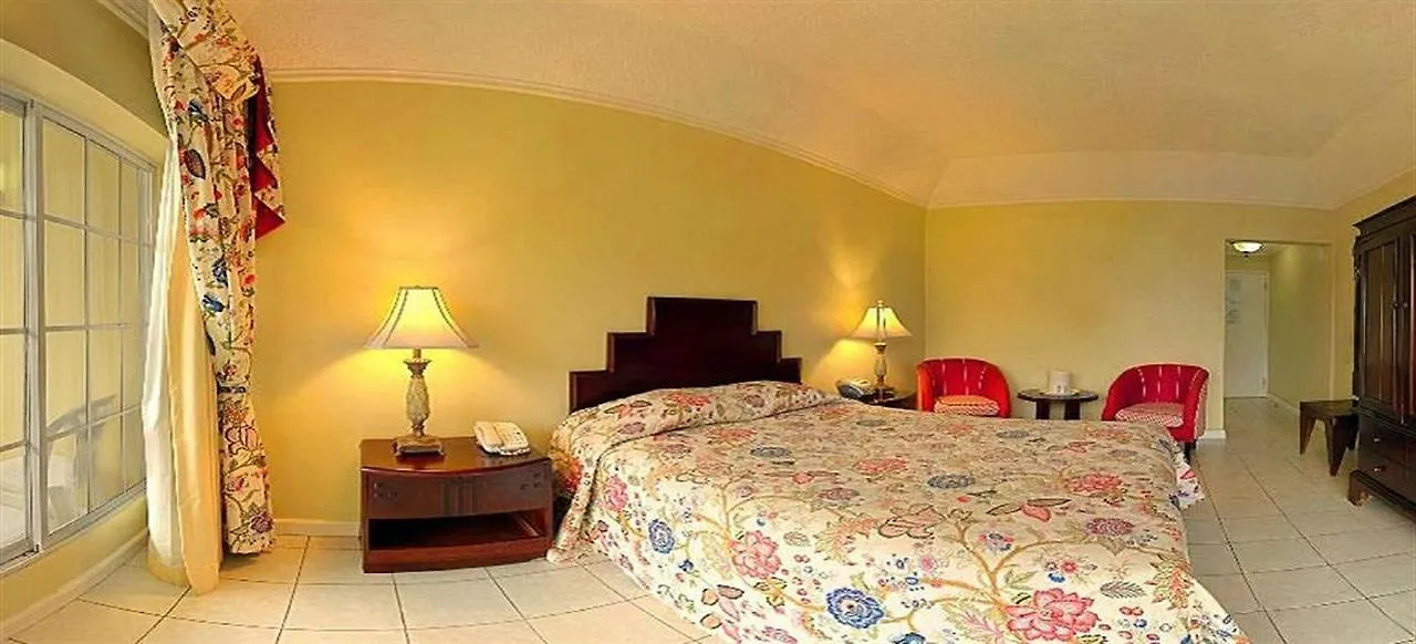 Rooms On The Beach Ocho Rios 2*,  Jamaica