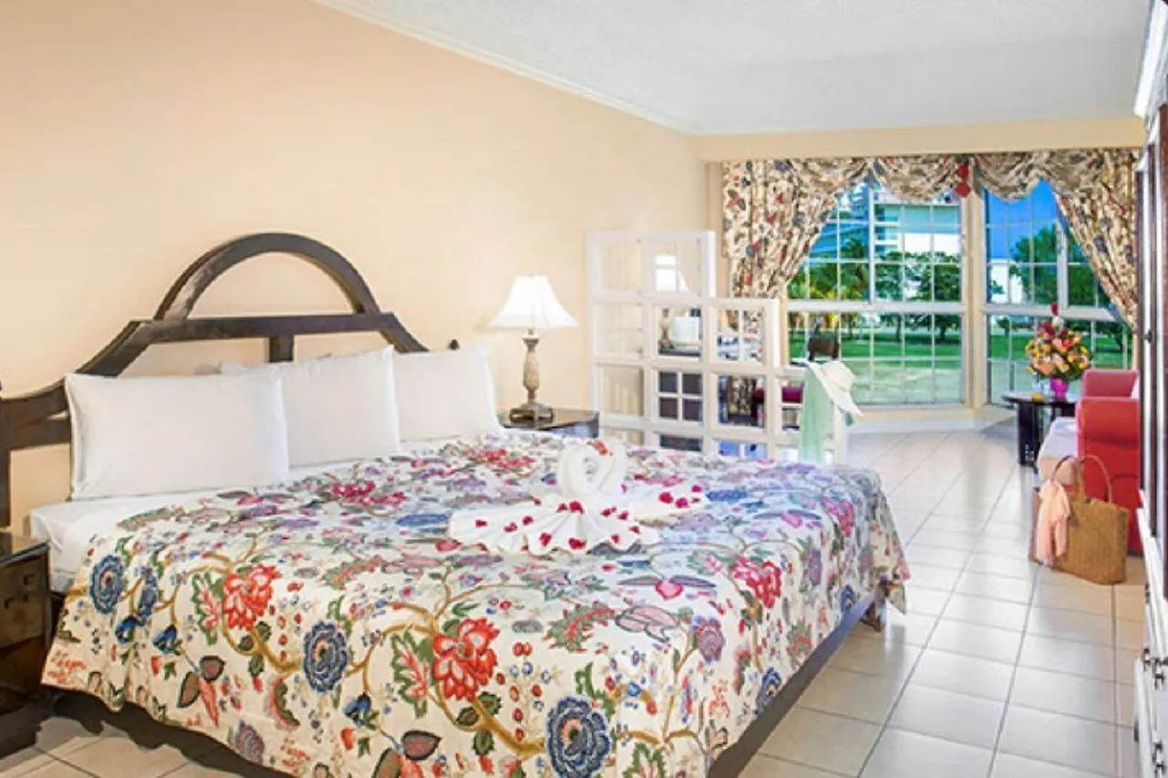 Rooms On The Beach Ocho Rios Hotel